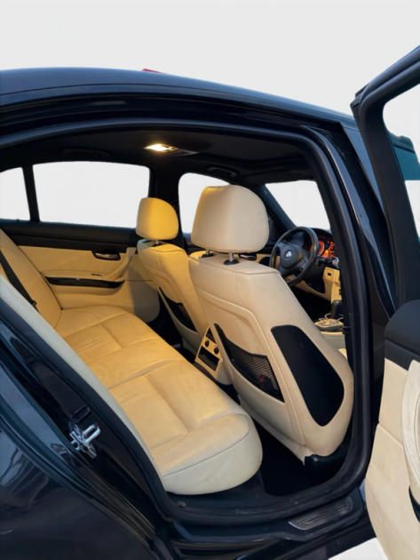 B.M.W. SERIE 3 330I PREMIERE BA 2006