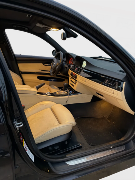 B.M.W. SERIE 3 330I PREMIERE BA 2006