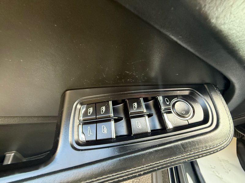 PORSCHE MACAN TURBO S 3.0D - 24V V6 258CV TOIT OUVRANT 2015