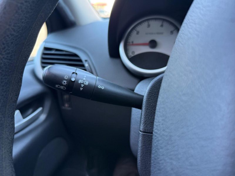 PEUGEOT 207 1.4 VTI 95CH - IDEAL VILLE OU JEUNE PERMIS