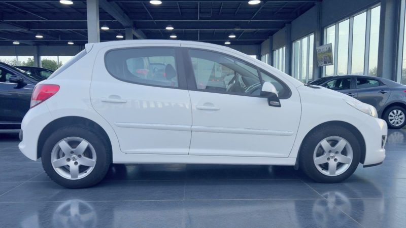 PEUGEOT  207+  HUSKY 1.4 2011 GARANTIE 6MOIS