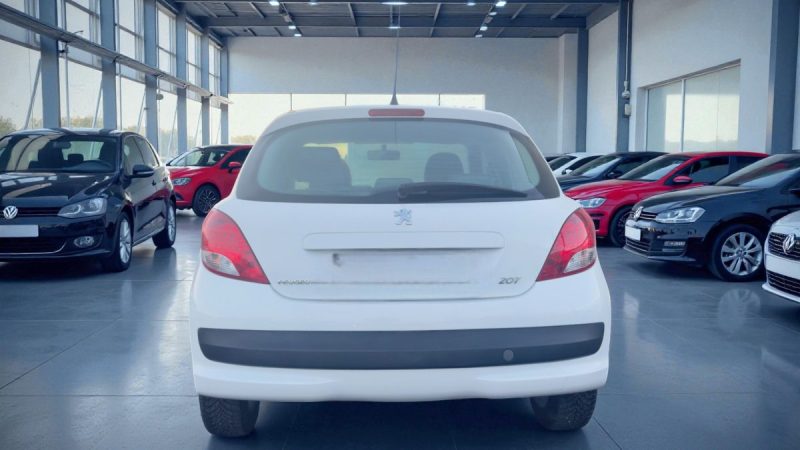 PEUGEOT  207+  HUSKY 1.4 2011 GARANTIE 6MOIS