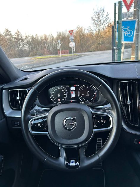 VOLVO XC60 II 2019