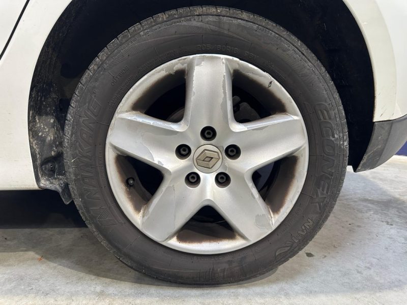 RENAULT SCENIC III 1.5 dCi 110ch AUTHENTIQUE / DISTRI OK