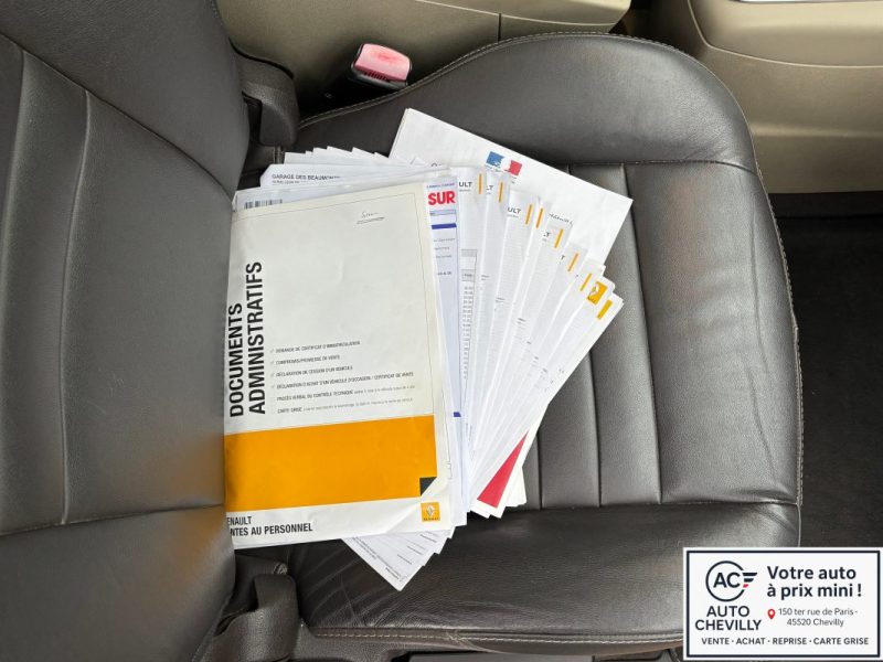 RENAULT SCENICIII 1.5 dCi 110ch BOSE XV de France BVA