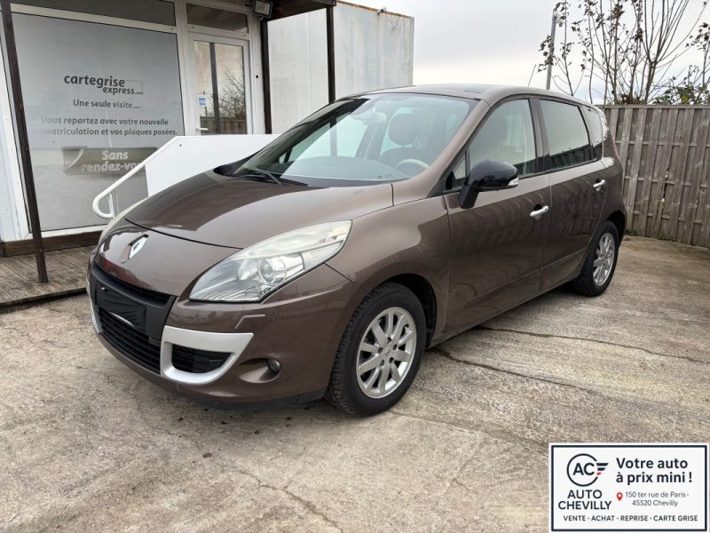 RENAULT SCENICIII 1.5 dCi 110ch BOSE XV de France BVA