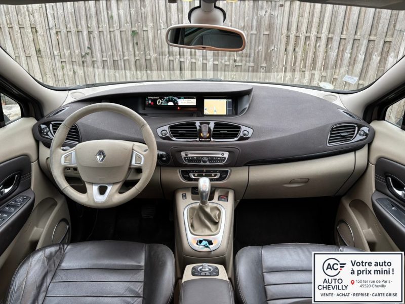 RENAULT SCENICIII 1.5 dCi 110ch BOSE XV de France BVA