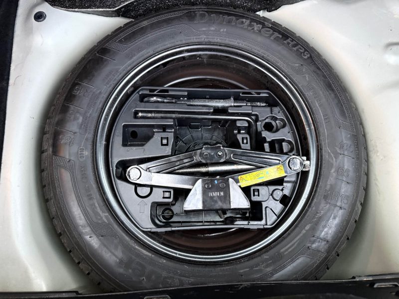 CITROËN C3 III 1.2 VTi 82 Live - Bluetooth / Clim / commandes au volant / Révisée & Garantie 6 mois.