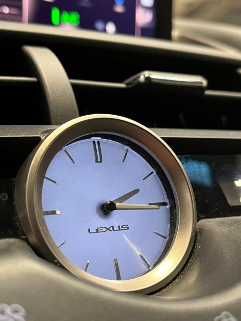 MAGNIFIQUE LEXUS NX 300H HYBRID AWD FINITION LUXE 197 CH (CAMÉRA DE RECUL, SIEGES CHAUFFANTS)