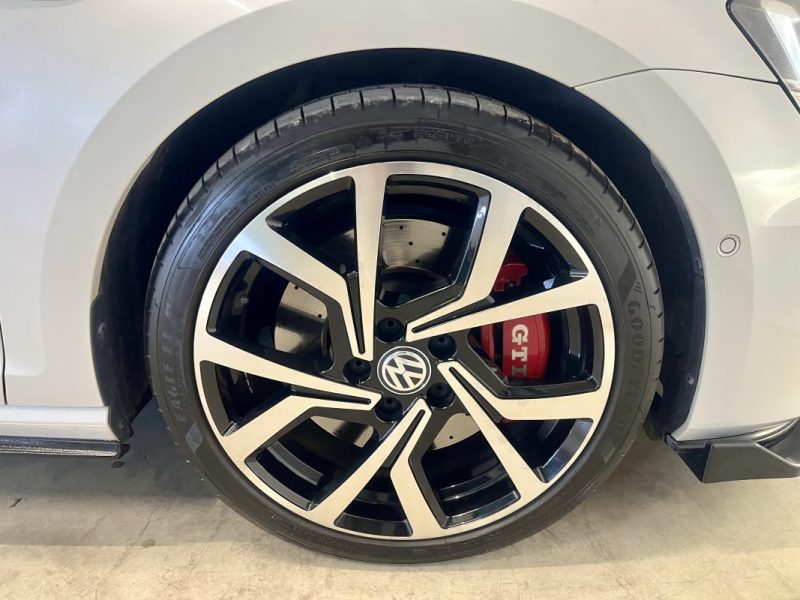 VOLKSWAGEN Golf 7 2.0 TSI 230ch GTI Performance DSG6 5 Portes