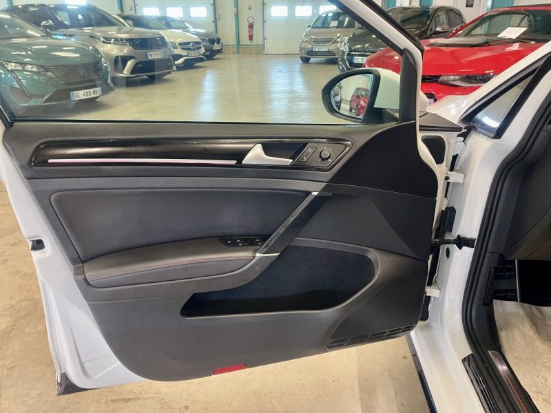 VOLKSWAGEN Golf 7 2.0 TSI 230ch GTI Performance DSG6 5 Portes