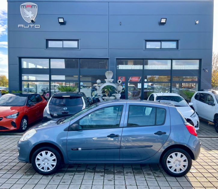 RENAULT CLIO III CONFORT DYNAMIQUE AUTHENTIQUE  1.5 DCI 70CV 2006