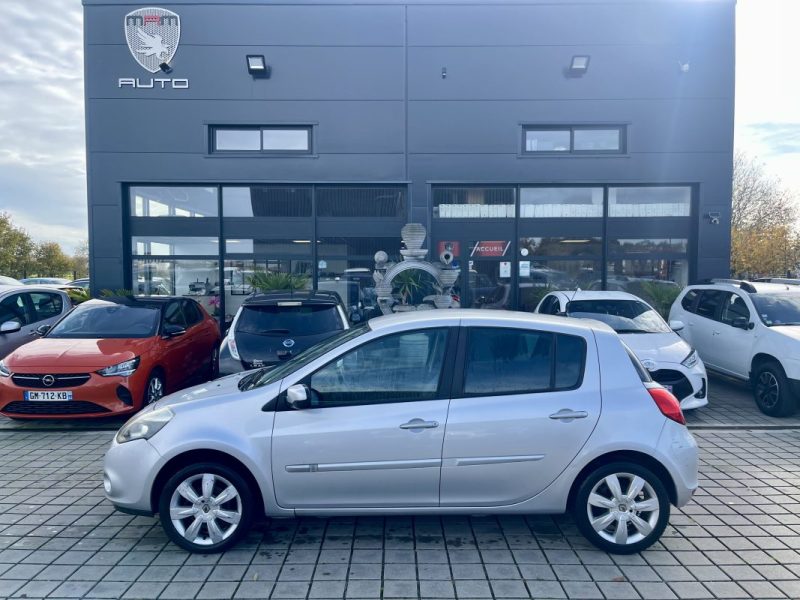 RENAULT CLIO III EXCEPTION TOMTOM A PACK CUIR 1.6 112 BA 2010