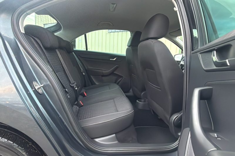 SKODA RAPID 1.4 TDI 90 CR FAP GREENTEC EDITION BVM5 