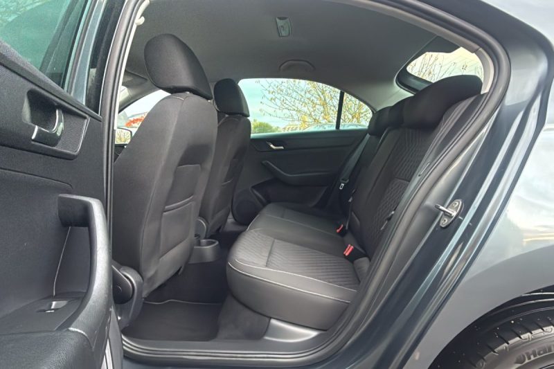 SKODA RAPID 1.4 TDI 90 CR FAP GREENTEC EDITION BVM5 