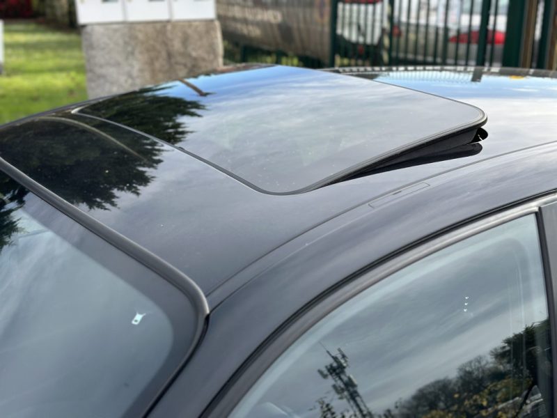 BMW Serie 1 118i 143 CV / Toit Ouvrant / Paiement 4X ou 10X Possible