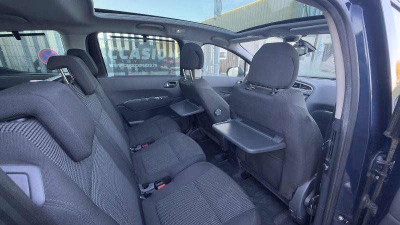 PEUGEOT  5008 EXCLUSIVE 2.0 HDI 150 GARANTIE 6MOIS