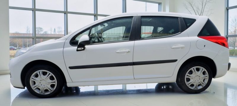PEUGEOT 207+ SW  LION EDITION 1.4 MOTEUR REFAIT GARANTIE 6MOIS