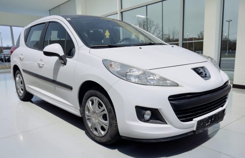 PEUGEOT 207+ SW  LION EDITION 1.4 MOTEUR REFAIT GARANTIE 6MOIS