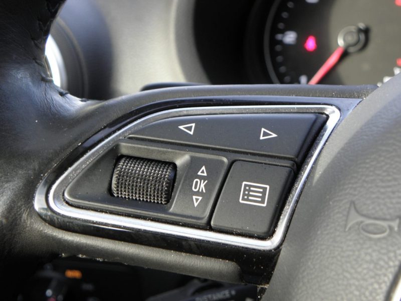 AUDI A3 SPORTBACK 1.6 TDI 110 CH AMBITION LUXE S-TRONIC 7 / 5 CH 2015