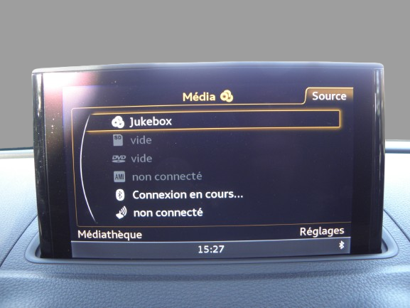 AUDI A3 SPORTBACK 1.6 TDI 110 CH AMBITION LUXE S-TRONIC 7 / 5 CH 2015