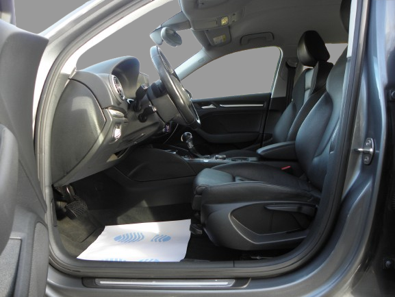 AUDI A3 SPORTBACK 1.6 TDI 110 CH AMBITION LUXE S-TRONIC 7 / 5 CH 2015