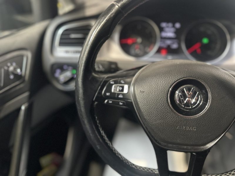 VOLKSWAGEN GOLF VII 2.0 TDI 150ch Lounge DSG6