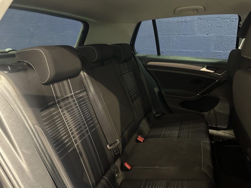 VOLKSWAGEN GOLF VII 2.0 TDI 150ch Lounge DSG6