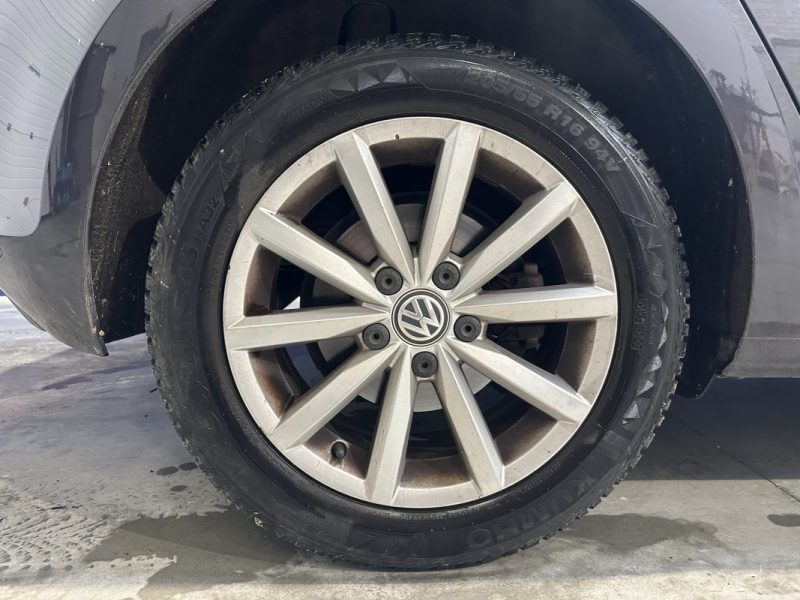 VOLKSWAGEN GOLF VII 2.0 TDI 150ch Lounge DSG6