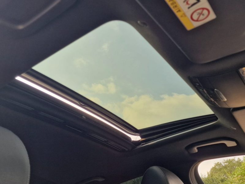 MERCEDES CLASSE E 220 D 194CH 9G-TRONIC AMG Line / Garantie 12 mois