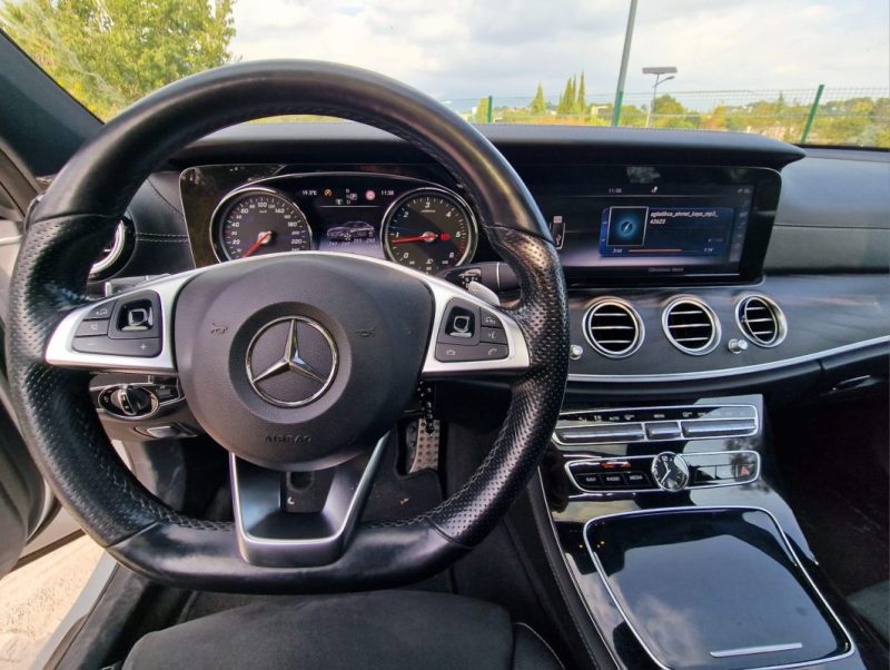 MERCEDES CLASSE E 220 D 194CH 9G-TRONIC AMG Line / Garantie 12 mois