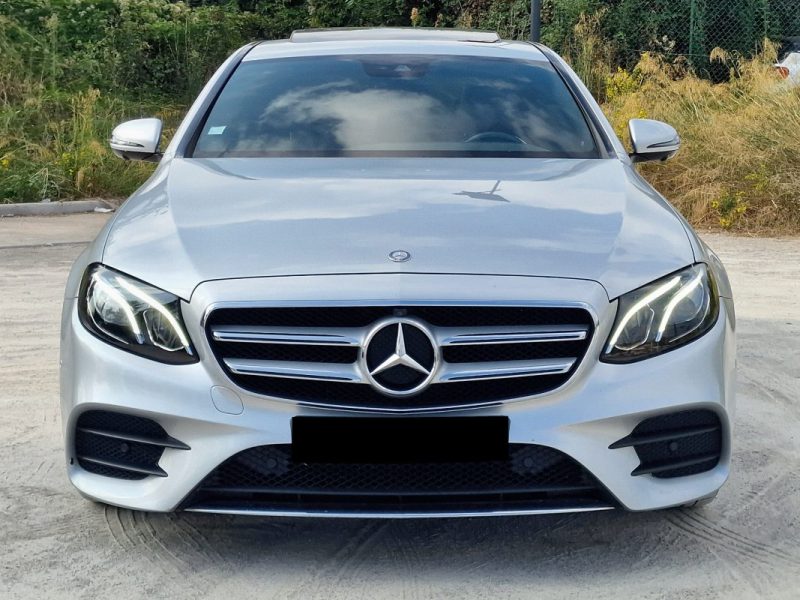 MERCEDES CLASSE E 220 D 194CH 9G-TRONIC AMG Line / Garantie 12 mois