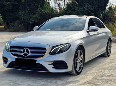 MERCEDES CLASSE E 220 D 194CH 9G-TRONIC AMG Line / Garantie 12 mois
