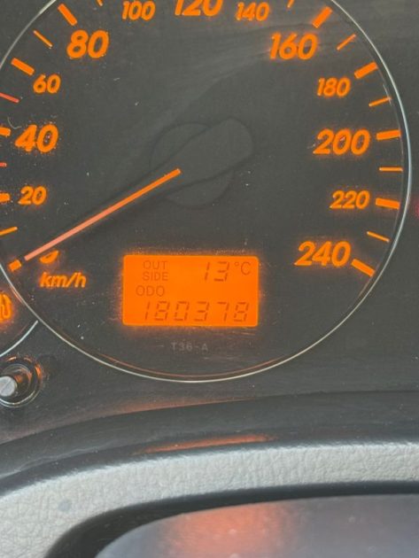 TOYOTA AVENSIS II  BREAK 2L D-4  VVT-i  LINEA SOL PACK 1er main2005 