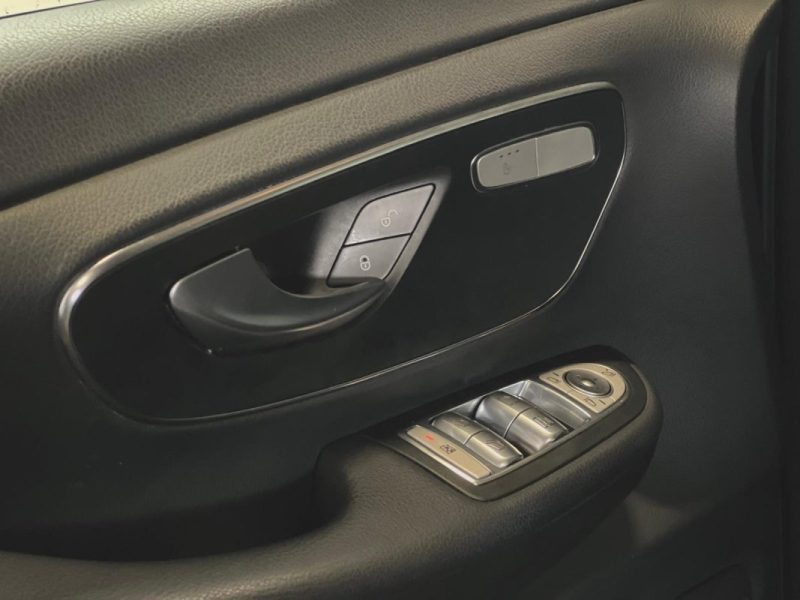 MERCEDES-BENZ CLASSE V 220 CDI 163CH COMPACT