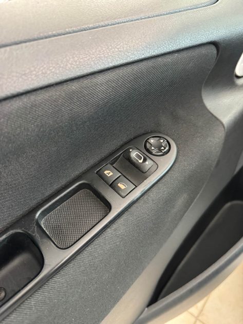 Peugeot 207 1.4 TU 75ch - 52.450 km - Entretien ok - Révisée - CT ok - Garantie 1an