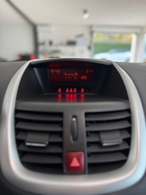 Peugeot 207 1.4 TU 75ch - 52.450 km - Entretien ok - Révisée - CT ok - Garantie 1an