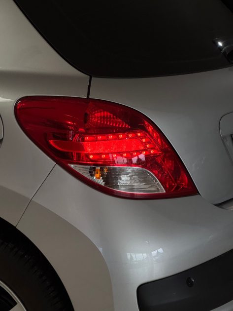 Peugeot 207 1.4 TU 75ch - 52.450 km - Entretien ok - Révisée - CT ok - Garantie 1an