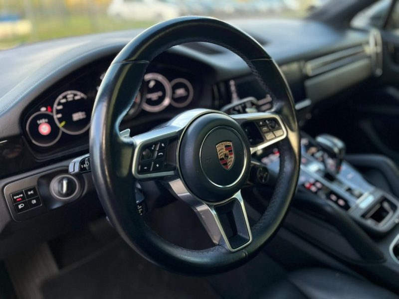Porsche Cayenne 3.0 V6 462ch E-Hybrid • 2019 • Full Options 