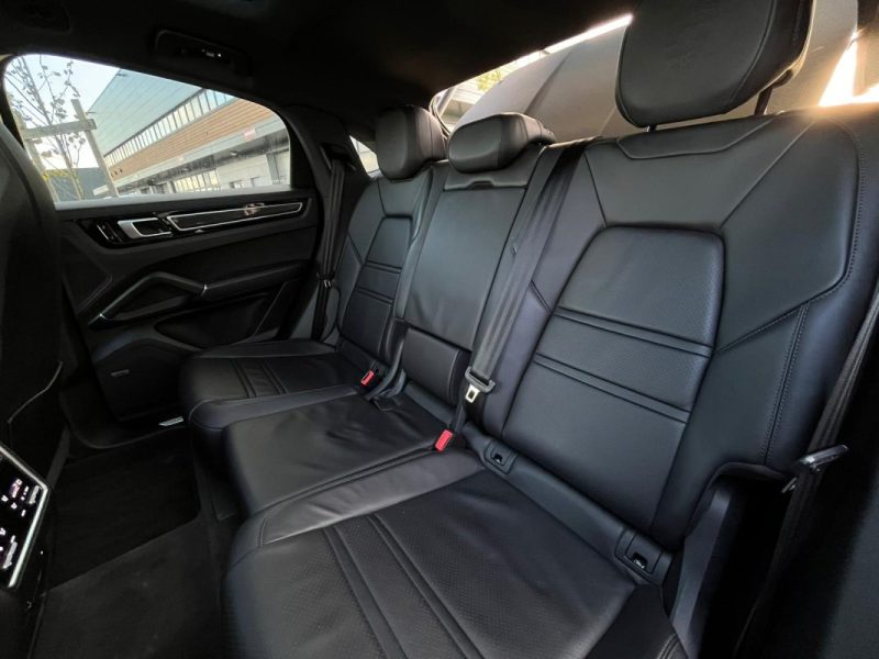 Porsche Cayenne 3.0 V6 462ch E-Hybrid • 2019 • Full Options