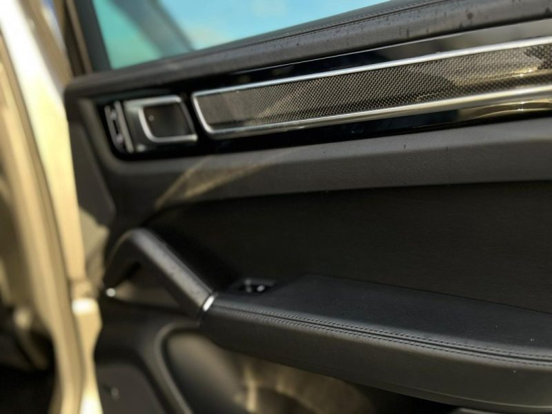 Porsche Cayenne 3.0 V6 462ch E-Hybrid • 2019 • Full Options 