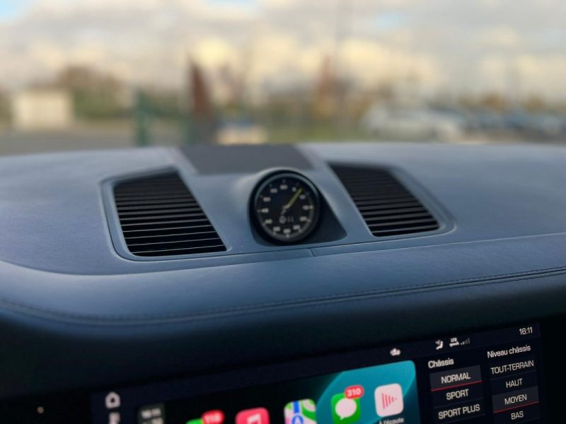 Porsche Cayenne 3.0 V6 462ch E-Hybrid • 2019 • Full Options