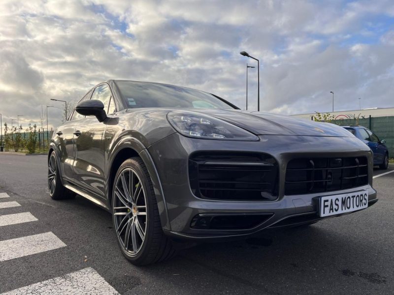 Porsche Cayenne 3.0 V6 462ch E-Hybrid • 2019 • Full Options