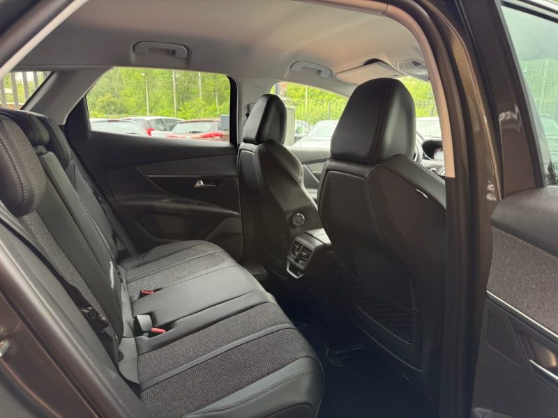 Peugeot 3008 HDI 130 Cv EAT8 Allure S&S Full Entretien complet Peugeot 