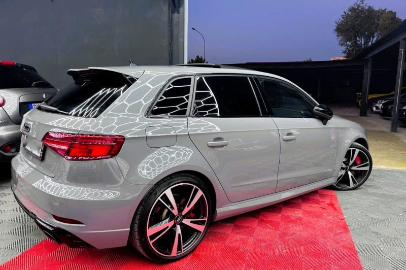 superbe audi rs3 2.5 TFSI 400CH quattro s tronic 7 garantie 12 mois