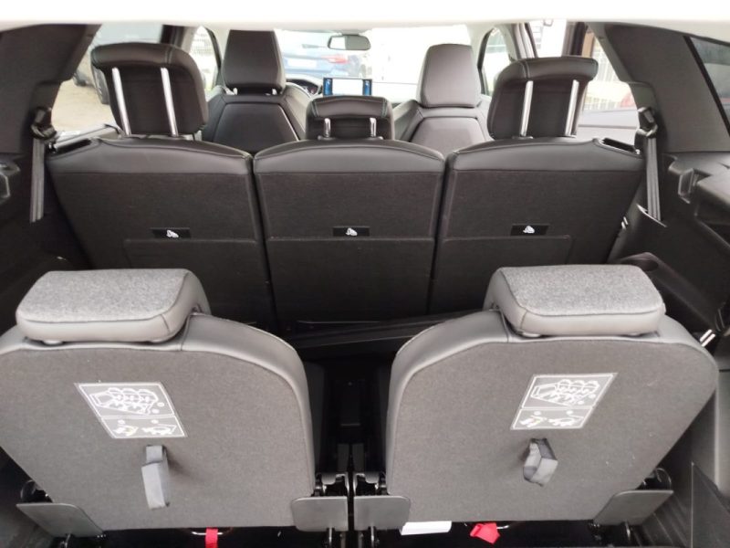 PEUGEOT 5008 7 PLACES 1,5 BLUEHDI 130 CV ALLURE 7 PLACES