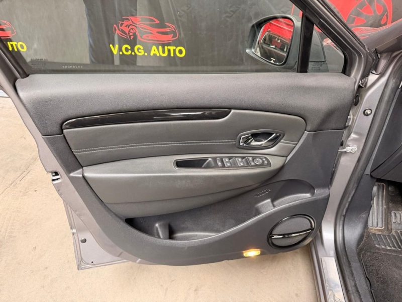 RENAULT SCENIC 3 1.6 dCi 130 Bose 