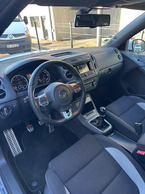 VOLKSWAGEN TIGUAN 2.0 TDI 140CH BLUEMOTION R-LINE  CARAT 