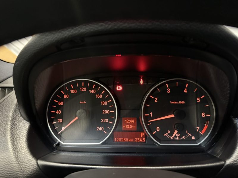 BMW SERIE 1 118I E87 LCI 143CH PACK M BVA / Suivi complet / Chaine neuve