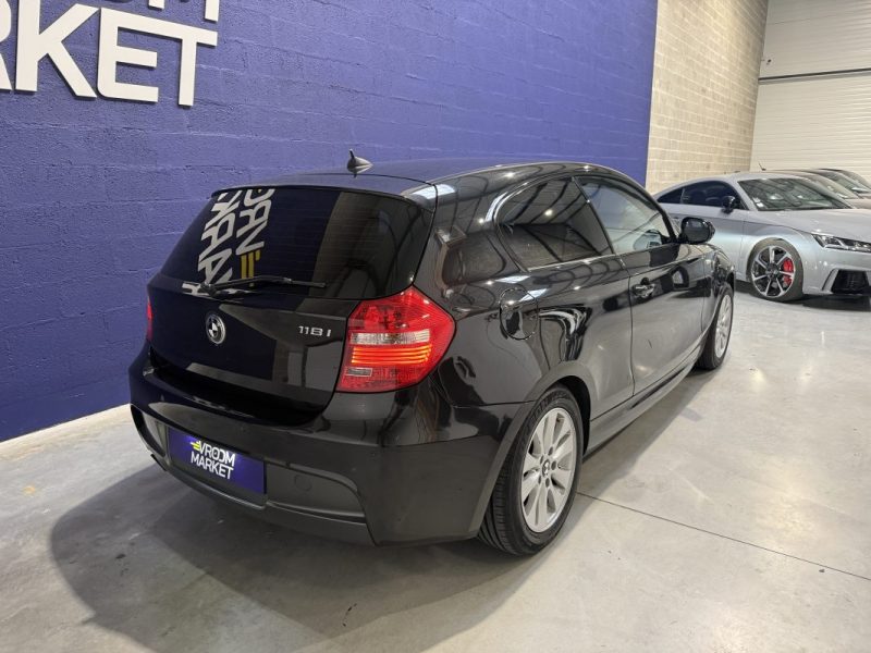 BMW SERIE 1 118I E87 LCI 143CH PACK M BVA / Suivi complet / Chaine neuve